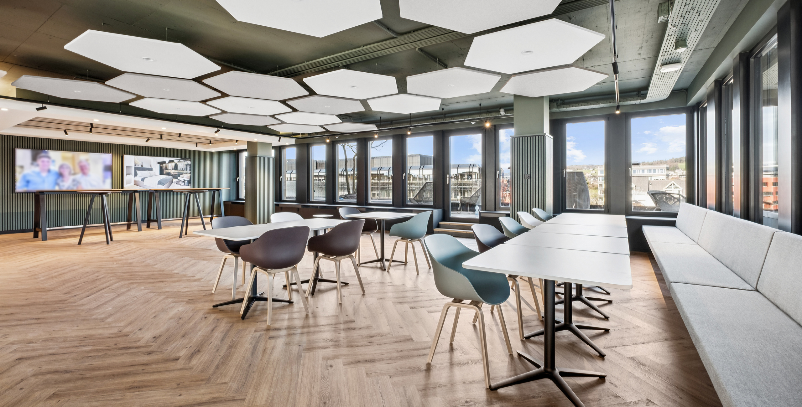 Rinderknecht-Werkschau-Neuhofstrasse-Cafeteria-Baar-01